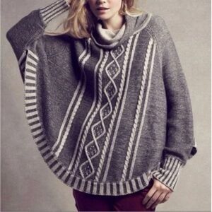 Yoon Charcoal and Cream Patterned Poncho‎